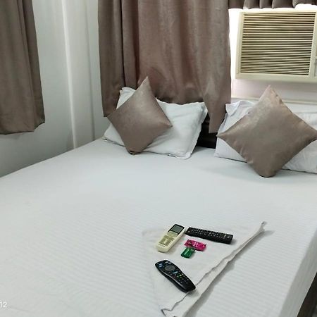 Отель White Heaven New Town Экстерьер фото
