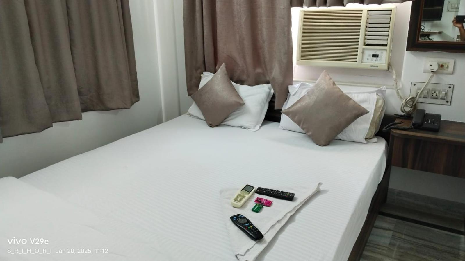 Отель White Heaven New Town Экстерьер фото